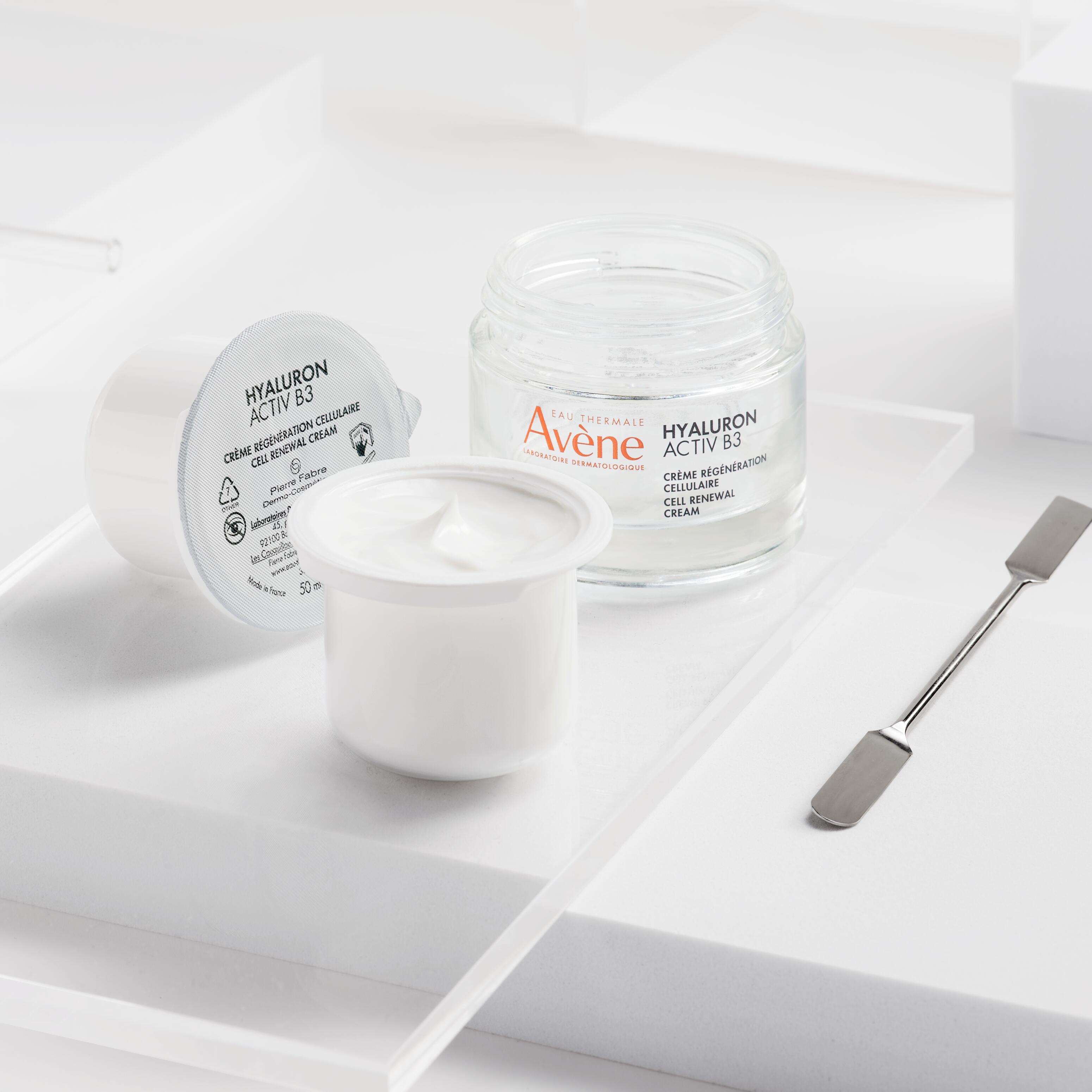 av_hyaluron_activ_b3_creme_eco_recharge_still_life_02_3282770153187_3282770153170 1x1